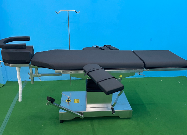 OPHTHALMIC OT TABLE